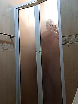 joanpinzon online show from April 2, 4:26 pm