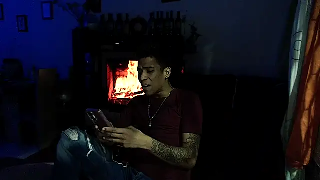 Snapshot of Slim_dirty_hot_ chatting on October 24, 2:46 am Slim dirty hot  online show from October 24, 2:46 am