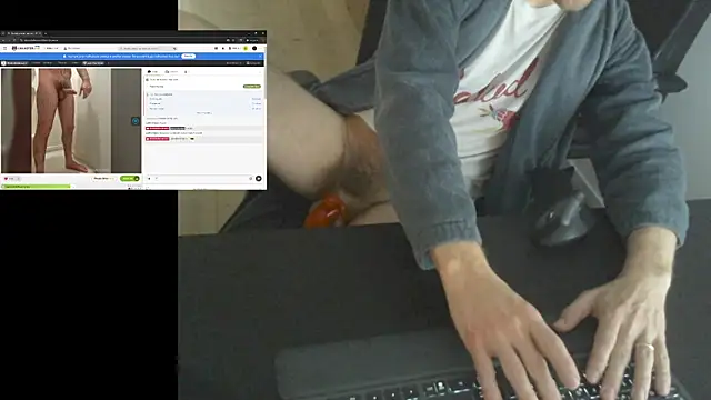 Snapshot of BisexDreams chatting on December 30, 6:31 am BisexDreams online show from December 30, 6:31 am