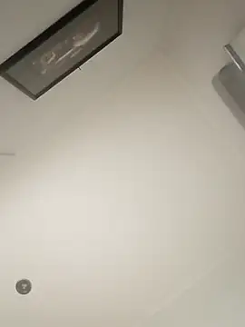 dario84rozz online show from April 8, 9:52 am