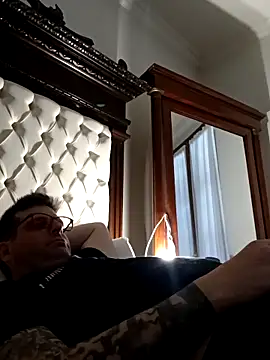 dario84rozz online show from April 2, 1:30 pm