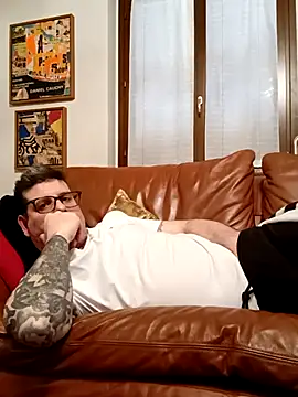 dario84rozz online show from April 3, 3:09 pm