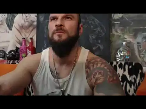 Snapshot of viking_30 chatting on December 17, 7:37 pm viking 30 online show from December 17, 7:37 pm