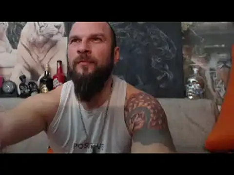 Snapshot of viking_30 chatting on January 18, 8:30 pm viking 30 online show from January 18, 8:30 pm