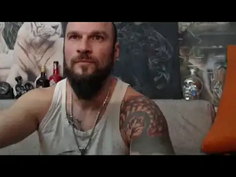 Snapshot of viking_30 chatting on January 12, 7:10 pm viking 30 online show from January 12, 7:10 pm