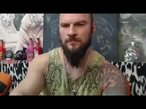 Snapshot of viking_30 chatting on December 23, 4:39 pm viking 30 online show from December 23, 4:39 pm
