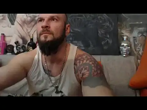 Snapshot of viking_30 chatting on February 13, 7:10 pm viking 30 online show from February 13, 7:10 pm