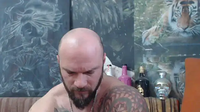 Snapshot of viking_30 chatting on October 18, 5:56 am viking 30 online show from October 18, 5:56 am