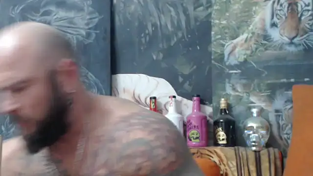 Snapshot of viking_30 chatting on October 26, 7:38 pm viking 30 online show from October 26, 7:38 pm