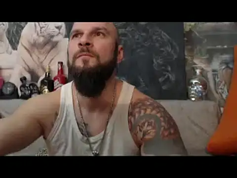 Snapshot of viking_30 chatting on January 20, 7:25 pm viking 30 online show from January 20, 7:25 pm