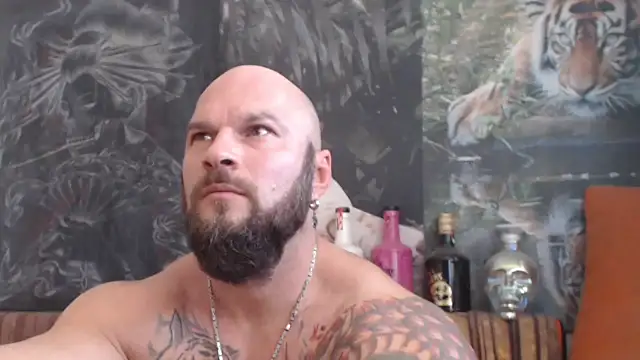 Snapshot of viking_30 chatting on November 2, 10:30 am viking 30 online show from November 2, 10:30 am