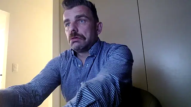 mrbigballs online show from May 1, 9:50 pm