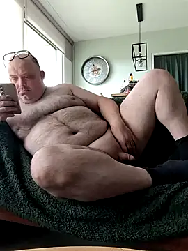 Snapshot of Bibear197511 chatting on October 17, 9:57 am Bibear197511 online show from October 17, 9:57 am