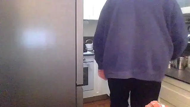 Snapshot of ANONIMO7735 chatting on October 24, 10:06 am ANONIMO7735 online show from October 24, 10:06 am