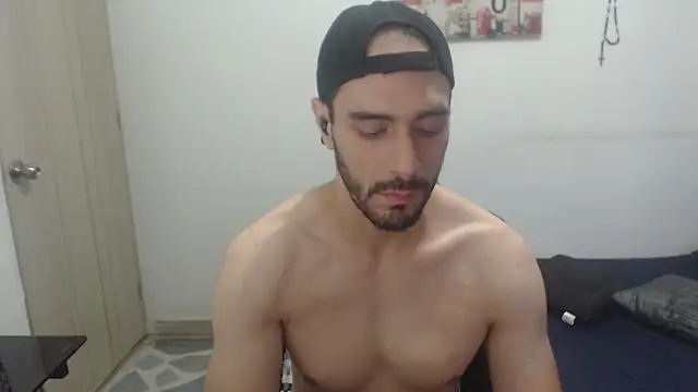 Snapshot of samuelgarcia_ chatting on September 14, 11:23 am samuelgarcia online show from September 14, 11:23 am