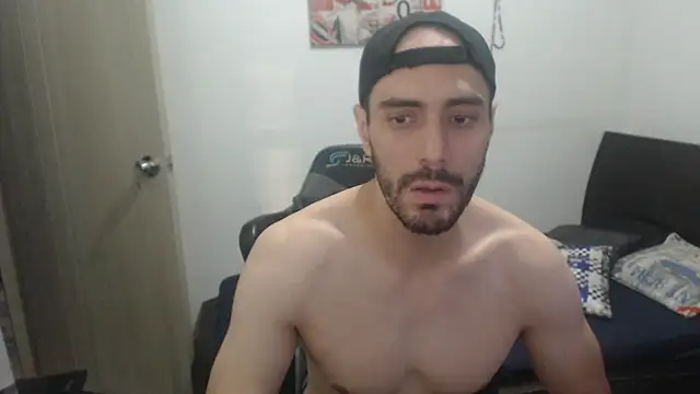 Snapshot of samuelgarcia_ chatting on September 10, 7:18 am samuelgarcia online show from September 10, 7:18 am
