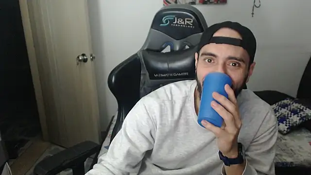 samuelgarcia  online show from November 7, 8:17 am