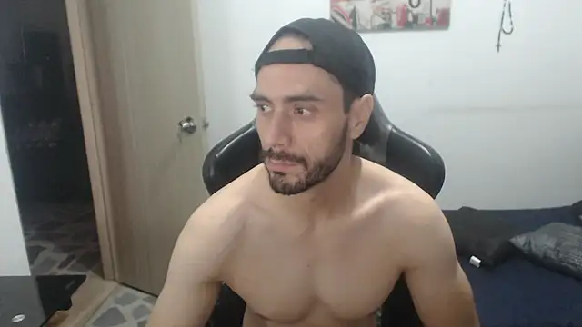 Snapshot of samuelgarcia_ chatting on September 17, 12:17 pm samuelgarcia online show from September 17, 12:17 pm