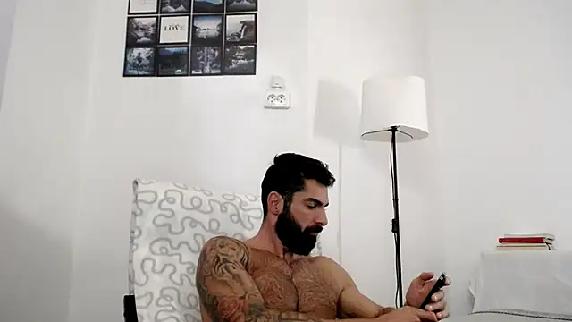 Snapshot of Verycutex chatting on October 29, 6:05 am Verycutex online show from October 29, 6:05 am