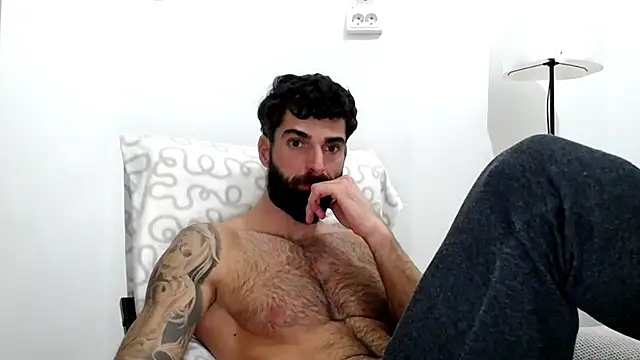 Verycutex online show from December 13, 9:21 pm