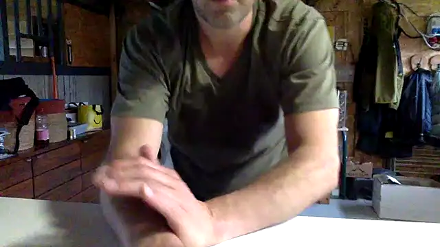 jayvanbergen online show from April 9, 5:08 pm