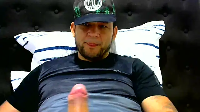 Snapshot of altenori112 chatting on January 22, 11:11 pm altenori112 online show from January 22, 11:11 pm