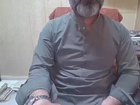 Snapshot of hairymaster95 chatting on September 22, 3:28 am hairymaster95 online show from September 22, 3:28 am