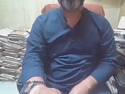 Snapshot of hairymaster95 chatting on October 16, 4:09 am hairymaster95 online show from October 16, 4:09 am