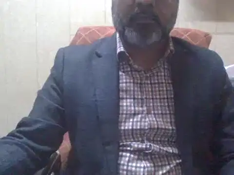 Snapshot of hairymaster95 chatting on December 14, 6:02 am hairymaster95 online show from December 14, 6:02 am