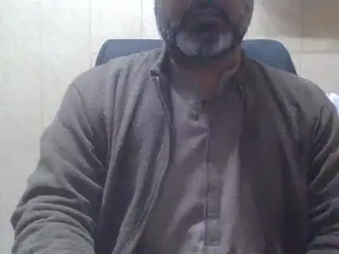 Snapshot of hairymaster95 chatting on January 10, 4:12 am hairymaster95 online show from January 10, 4:12 am