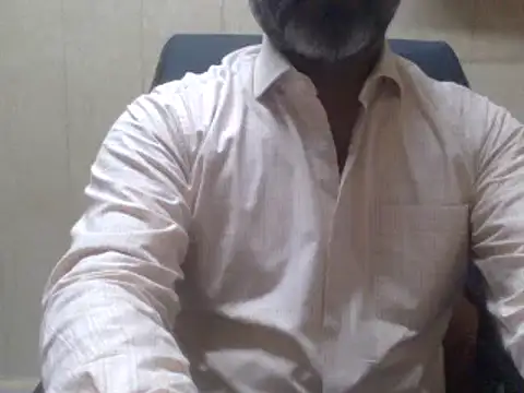Snapshot of hairymaster95 chatting on February 20, 4:07 am hairymaster95 online show from February 20, 4:07 am