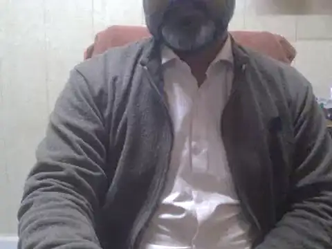 Snapshot of hairymaster95 chatting on December 30, 4:20 am hairymaster95 online show from December 30, 4:20 am