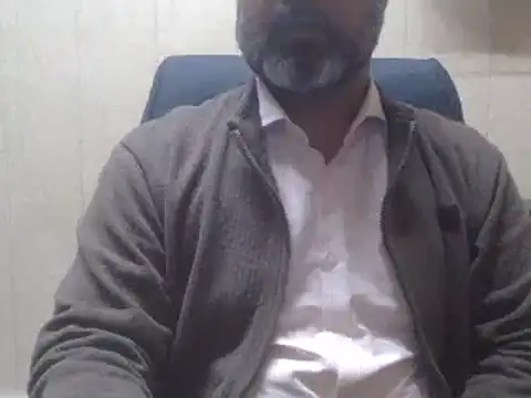 Snapshot of hairymaster95 chatting on January 20, 2:14 pm hairymaster95 online show from January 20, 2:14 pm