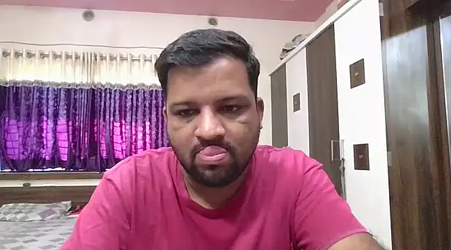Snapshot of dhruv_love chatting on February 24, 4:16 am dhruv love online show from February 24, 4:16 am