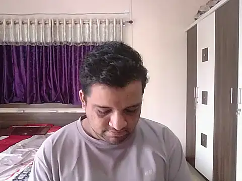 Snapshot of dhruv_love chatting on October 7, 4:49 am dhruv love online show from October 7, 4:49 am