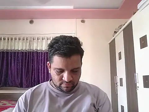 Snapshot of dhruv_love chatting on September 10, 8:57 am dhruv love online show from September 10, 8:57 am