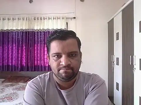 Snapshot of dhruv_love chatting on October 13, 3:45 am dhruv love online show from October 13, 3:45 am