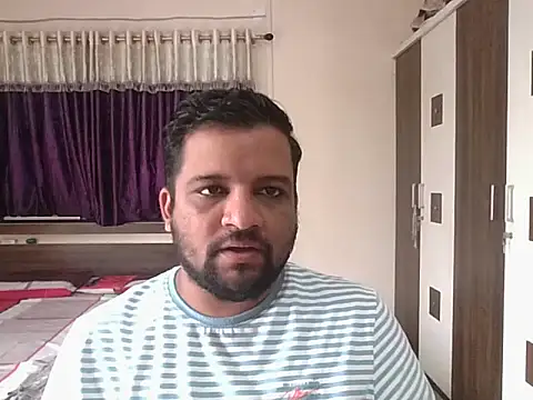 Snapshot of dhruv_love chatting on September 26, 6:33 am dhruv love online show from September 26, 6:33 am