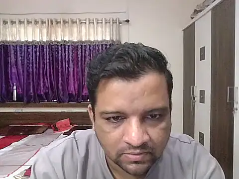 Snapshot of dhruv_love chatting on October 9, 5:01 am dhruv love online show from October 9, 5:01 am