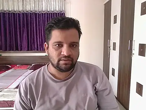 Snapshot of dhruv_love chatting on September 18, 9:44 am dhruv love online show from September 18, 9:44 am