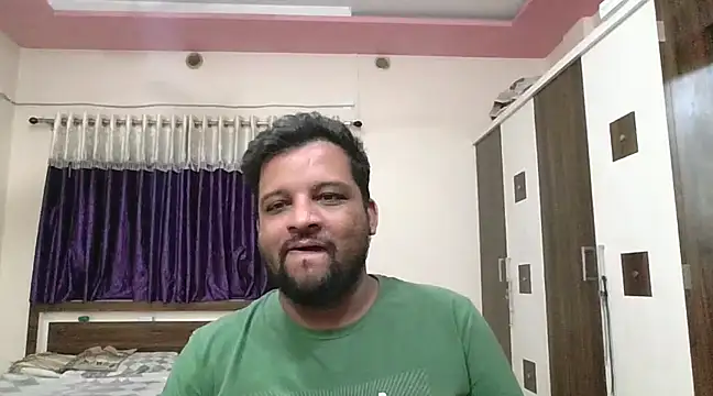 Snapshot of dhruv_love chatting on February 7, 5:29 pm dhruv love online show from February 7, 5:29 pm