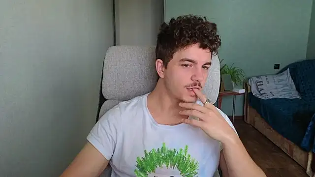 Remy Miles online show from October 20, 7:12 am