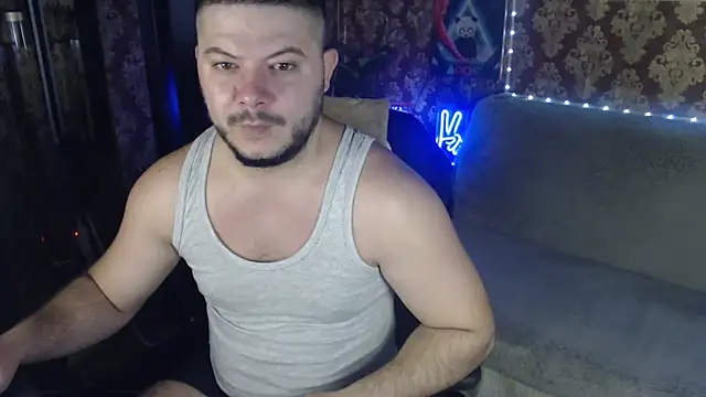 Snapshot of thor_master chatting on October 16, 8:44 am thor master online show from October 16, 8:44 am