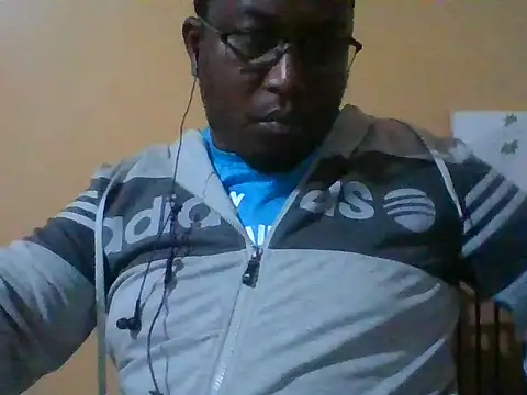 Snapshot of honeyswit chatting on October 24, 7:15 pm honeyswit online show from October 24, 7:15 pm