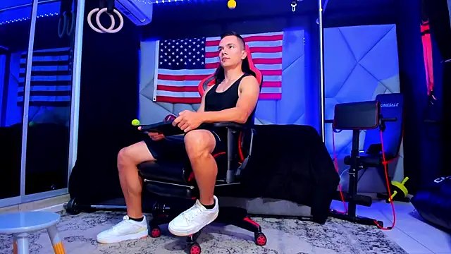 Snapshot of Aydenmiller96 chatting on September 29, 3:27 am Aydenmiller96 online show from September 29, 3:27 am