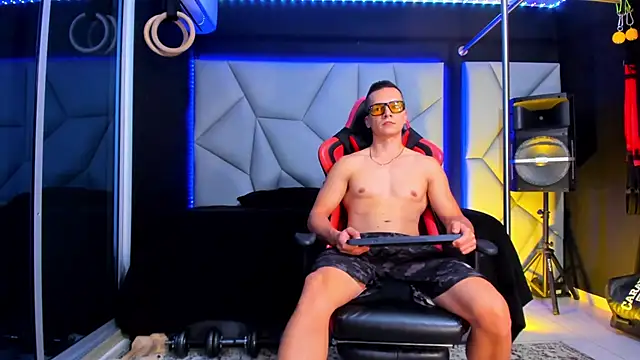 Aydenmiller96 online show from April 27, 3:47 am