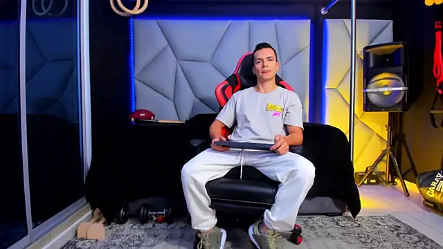 Aydenmiller96 online show from May 11, 5:53 am