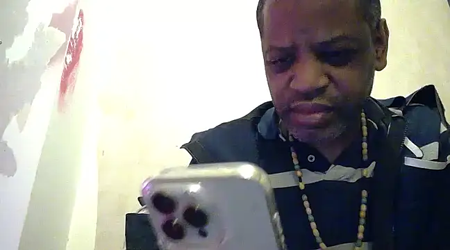 alfiebrown007 online show from March 13, 2:38 am