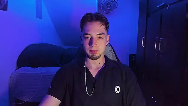 Alex smith00 online show from February 23, 11:17 pm