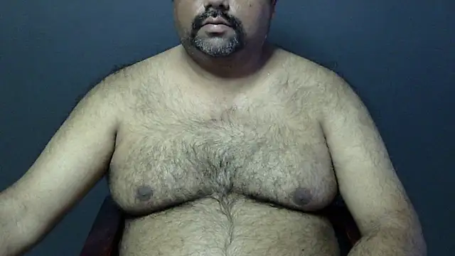 Snapshot of hairysubcub_70 chatting on February 24, 6:49 am hairysubcub 70 online show from February 24, 6:49 am